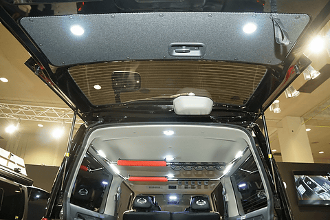 フィッシングショー OSAKA 2017】日産、ブラックバッファロー号仕様の