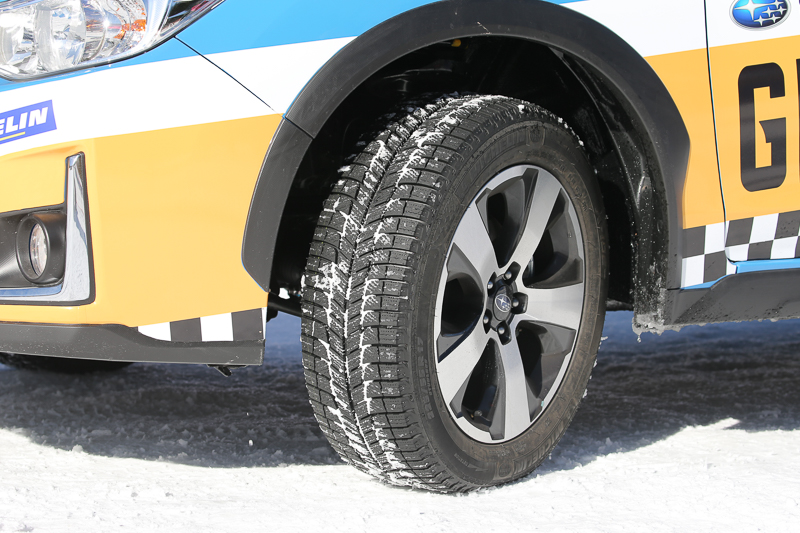 ゲレンデタクシーの装着タイヤはミシュランのスタッドレスタイヤ「MICHELIN X-ICE XI3」