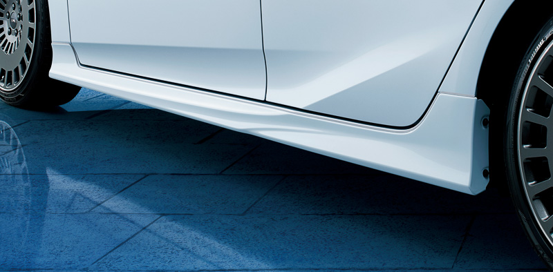 サイドスカート：塗装済5万5000円（税別）