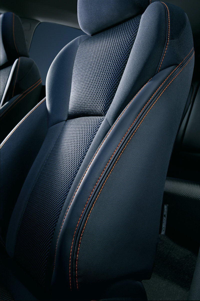 SRSサイドエアバッグ＋SRSカーテンエアバッグ＋運転席SRSニーエアバッグを全車で標準装備する