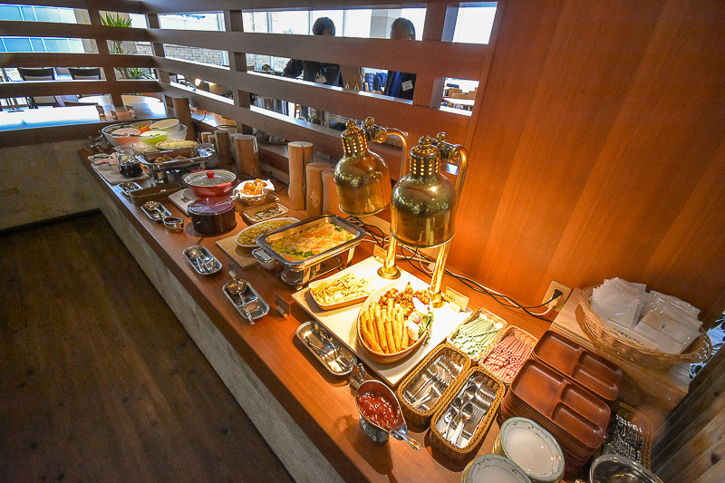 17時30分からはディナービュッフェが楽しめる