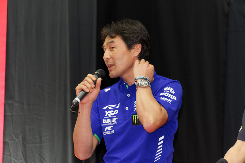 YAMAHA FACTORY RACING TEAM 吉川和多留監督