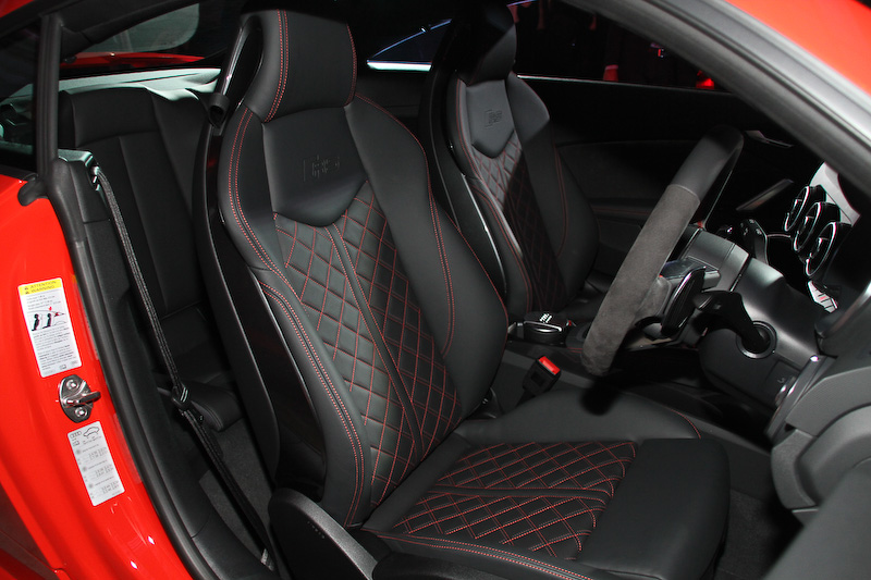 新型TT RS クーペのインテリア