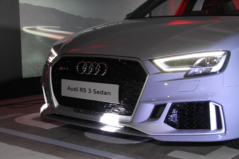 新型RS 3セダンのボディサイズ（欧州仕様）は4479×1802×1399mm（全長×全幅×全高）、ホイールベース2631mm