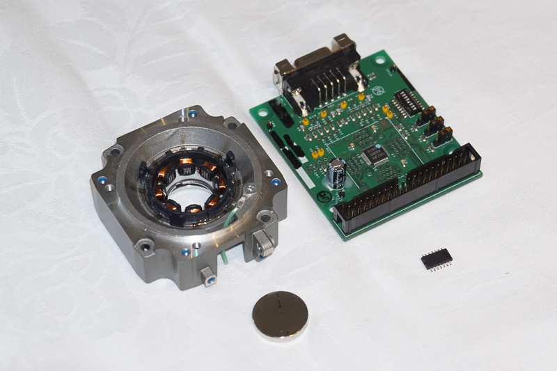 現在主流となっているレゾルバ方式の角度センサー