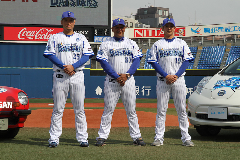 上段左から横浜DeNAベイスターズのアレックス・ラミレス監督、筒香嘉智選手、山﨑康晃投手