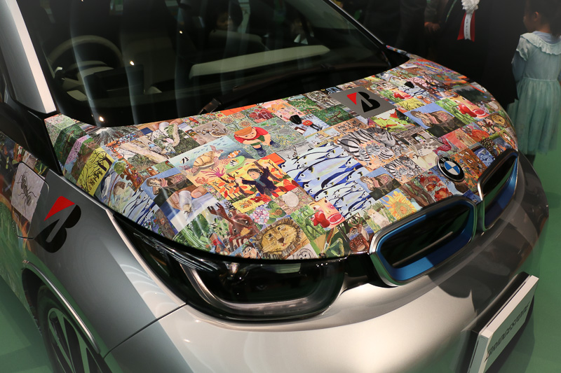 大賞受賞作品はボンネットにデザイン