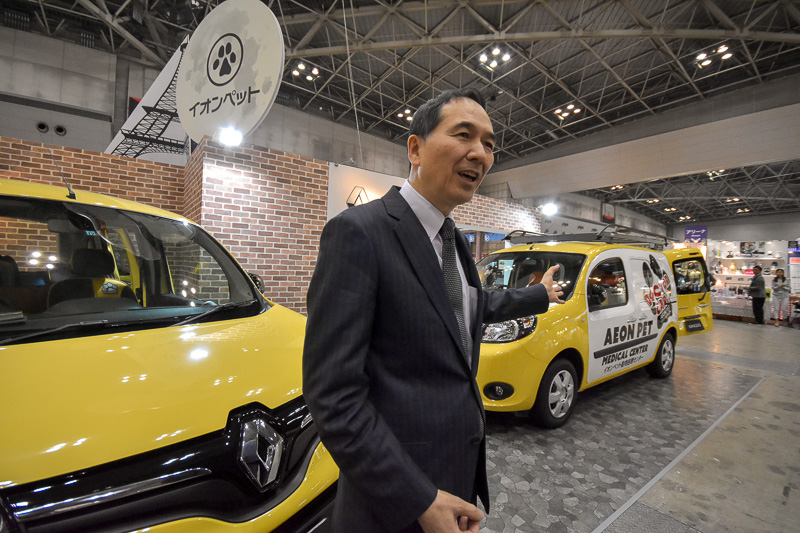 限定車を紹介するルノー・ジャポン株式会社 代表取締役社長 大極司氏