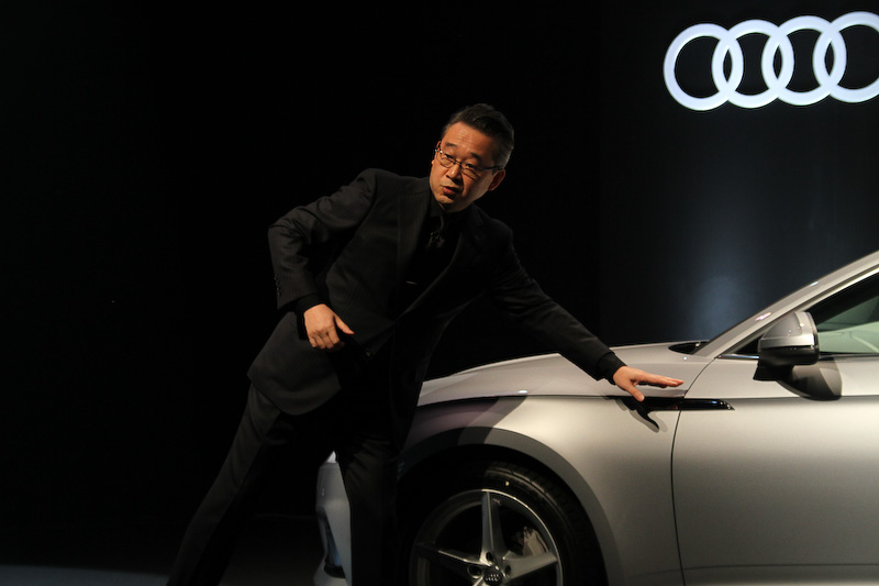 斎藤社長は各所のポイントを示しながら解説を行なった