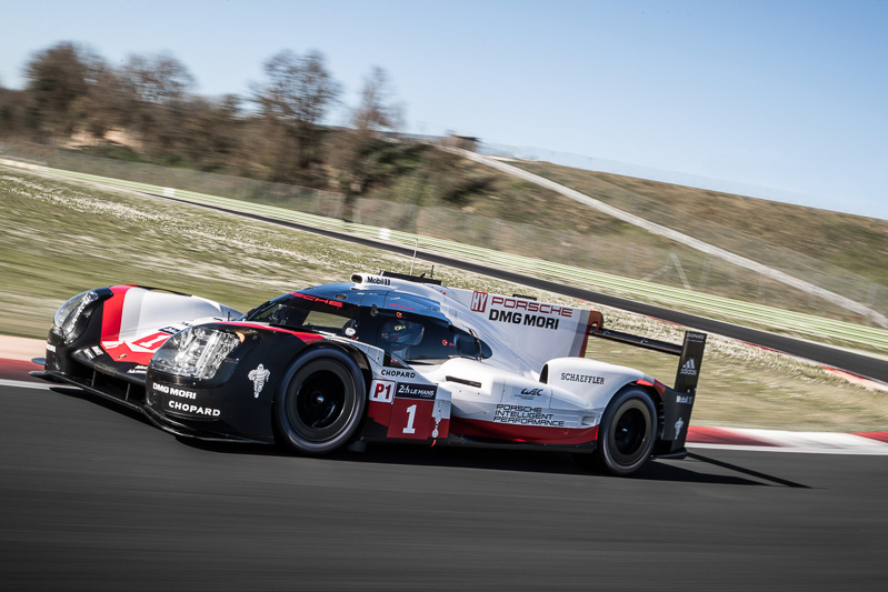 新しい919 ハイブリッドの走行イメージ