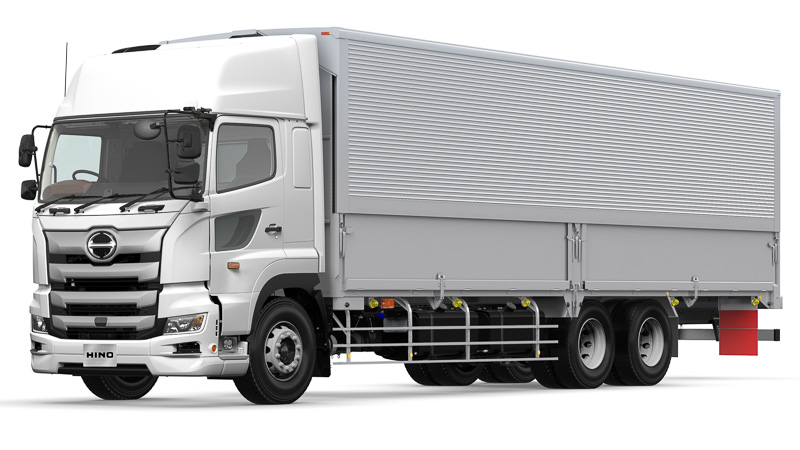 新型「プロフィア」