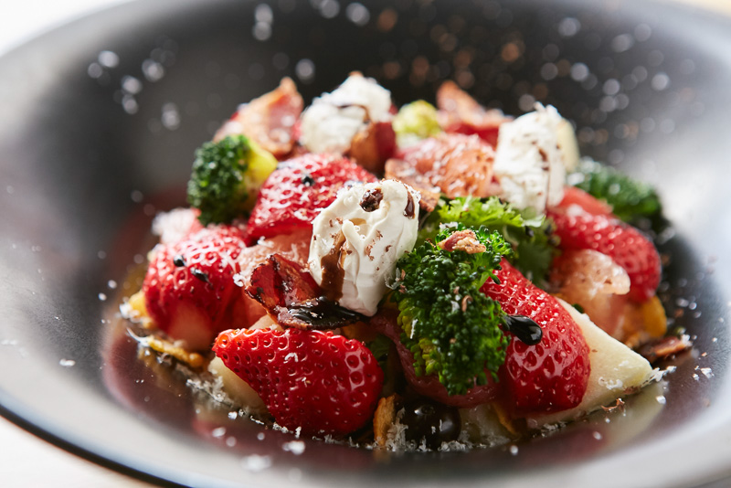 一見してラーメンとは思えない型破りな見た目