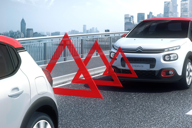 歩行者も検知する「アクティブ・セーフティ・ブレーキ」を採用