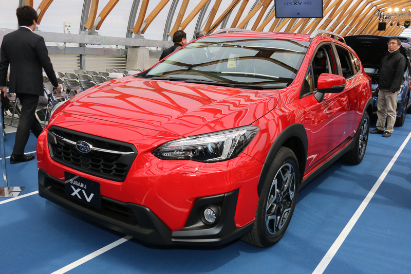 2.0i-S EyeSight（ピュアレッド）