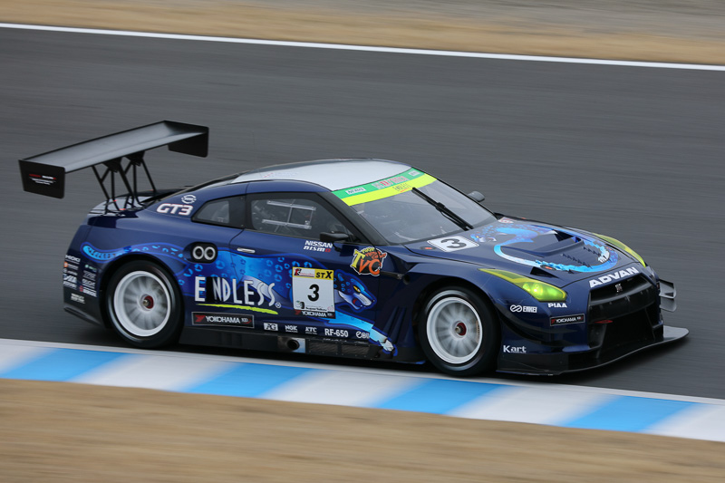 2位　No.3　ENDLESS・ADVAN・GTR（NISSAN GT-R NISMO GT3）YUKE TANIGUCHI/山内英輝/元嶋佑弥