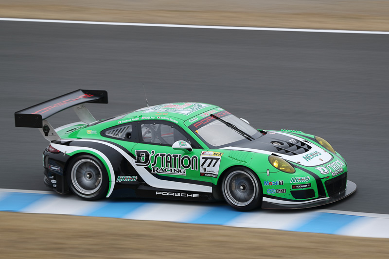 No.777　D'station Porsche（PORSCHE 911 GT3［991］）星野敏/荒聖治/近藤翼（※出走せず）