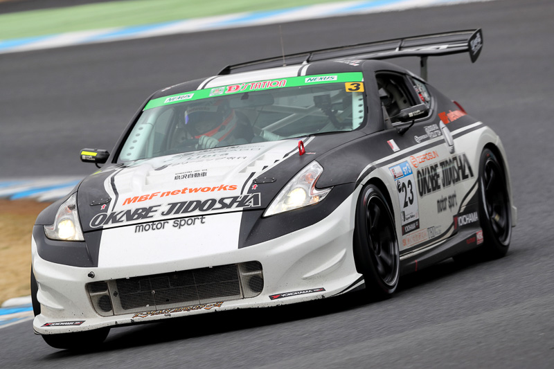 7位　No.23　岡部自動車195MBFネットワークスZ34（NISSAN Fairlady Z）安宅光徳/甲野将哉/大原学