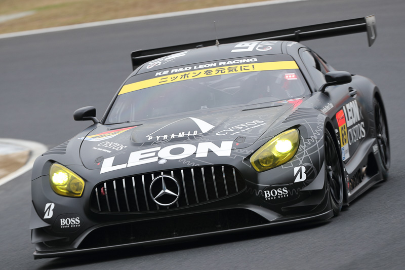 GT300のポールポジション、65号車 LEON CVSTOS AMG（黒澤治樹/蒲生尚弥）