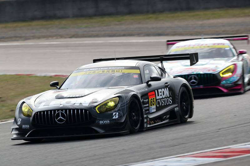 2位になった65号車 LEON CVSTOS AMG（黒澤治樹/蒲生尚弥組、BS）。ミク号と激しい争いを繰り広げた