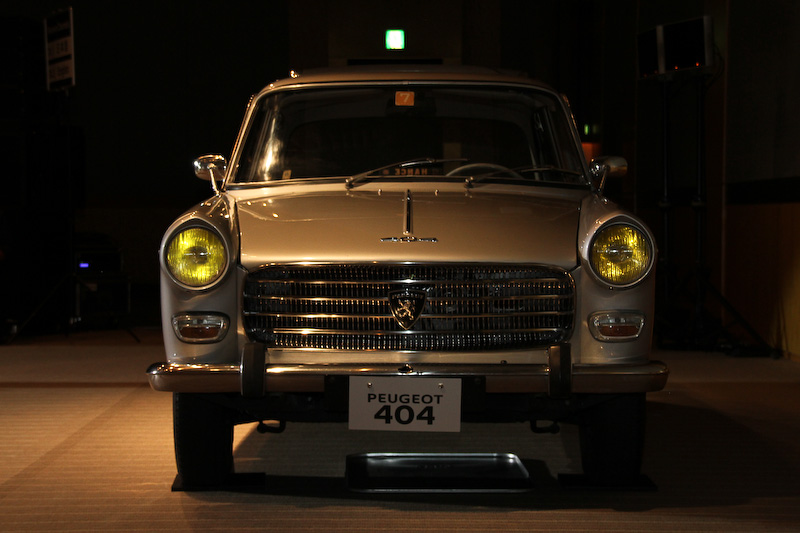 会場にはセダンタイプの「プジョー 404」（1960年～1980年生産）も展示。プジョー 404はセダンのほかステーションワゴン、クーペ、カブリオレ、バンもあり、合計で約290万台が生産された