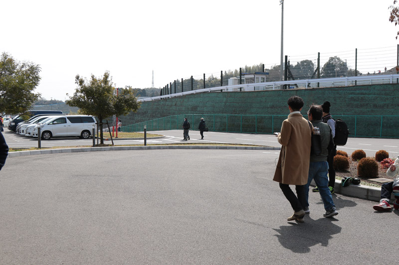 ロータリーを抜けてS字方面に向かってスタート