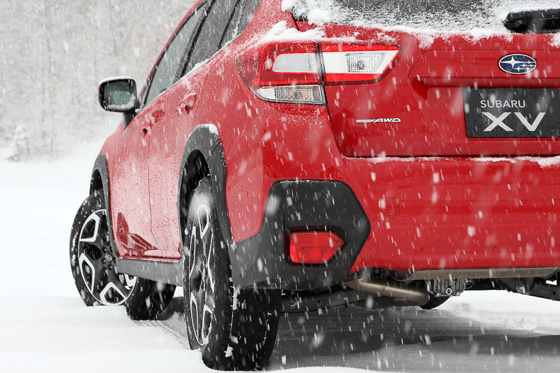 新型「XV」の各部。樹脂製パーツを各所に使うことでアクティブなイメージを表現。実際の使い勝手もよさそうだった