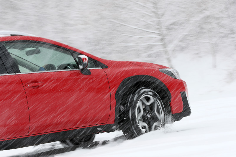 新型「XV」の各部。樹脂製パーツを各所に使うことでアクティブなイメージを表現。実際の使い勝手もよさそうだった