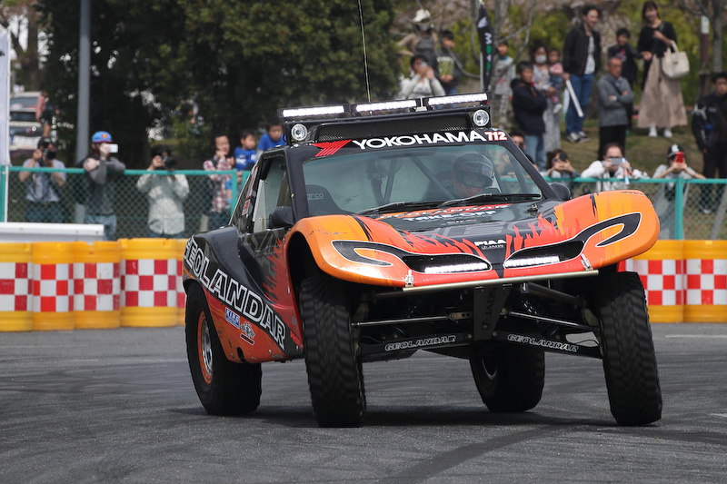 日本では見る機会のなかなかない貴重なBAJA1000参戦マシンも走行