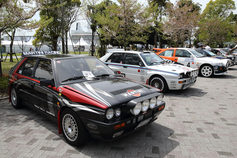 例年通り多くのヒストリックカー、レプリカオーナーが集まった