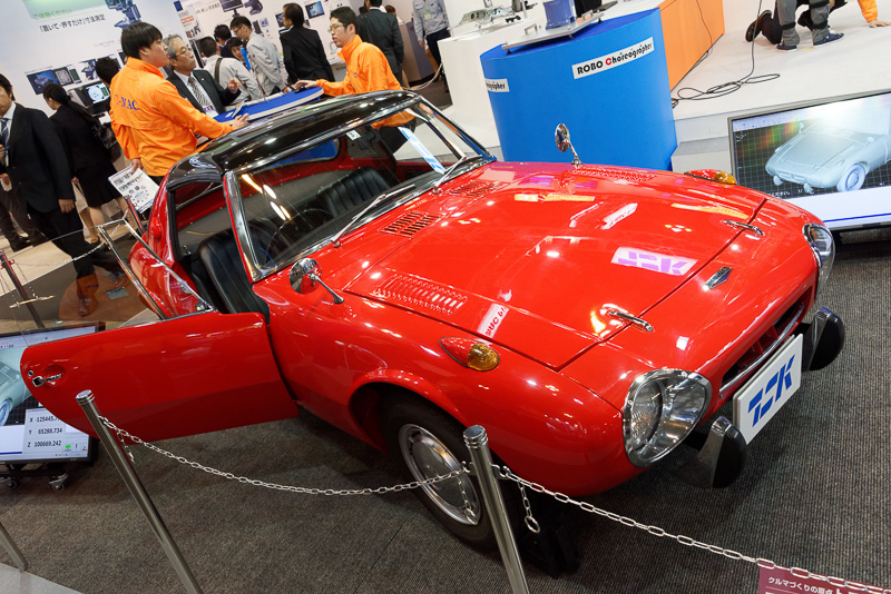 「名古屋 ものづくり ワールド 2017」で唯一車両展示されていたトヨタ「スポーツ 800」