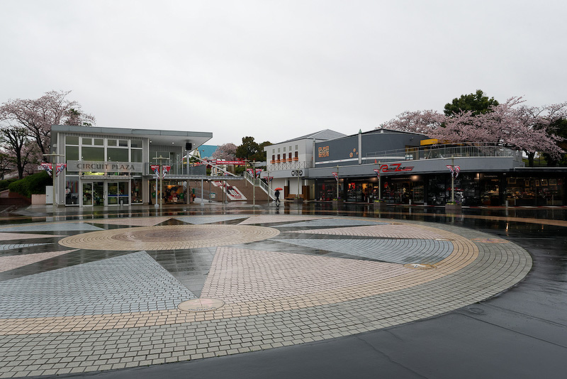 反対の鈴鹿サーキット側から見るとこんな感じ