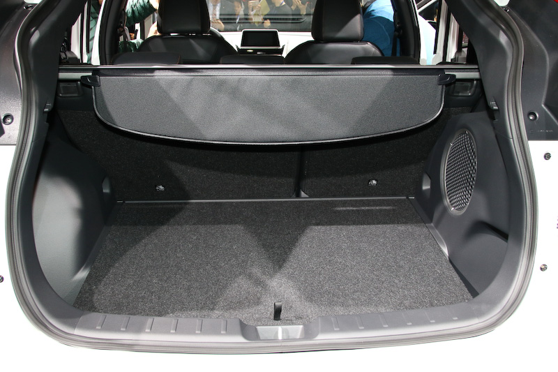 海外仕様のエクリプス クロスのインテリア（撮影はジュネーブショー）