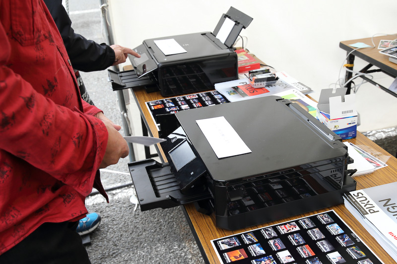 JRPA会員の作品をプリンターで出力できるサービスは行列ができるほど大人気