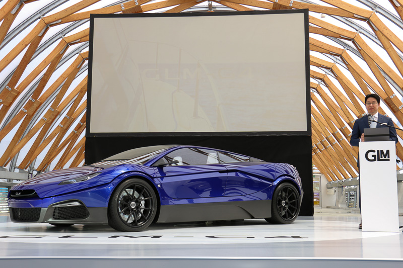 GLM G4を日本の技術のテクノロジーショーケースにしたいと意気込みを語る小間氏