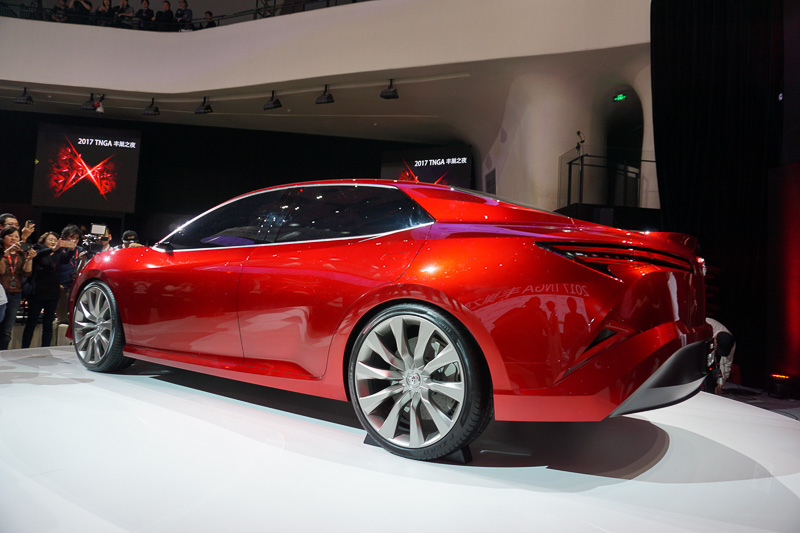 セダンモデルの「丰巢 FUN」