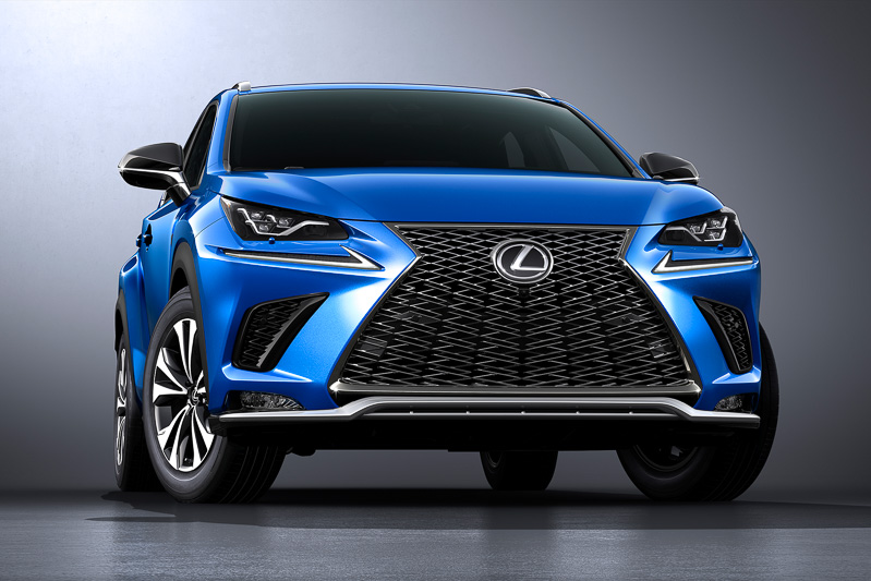 「NX300“F SPORT”」（中国仕様）