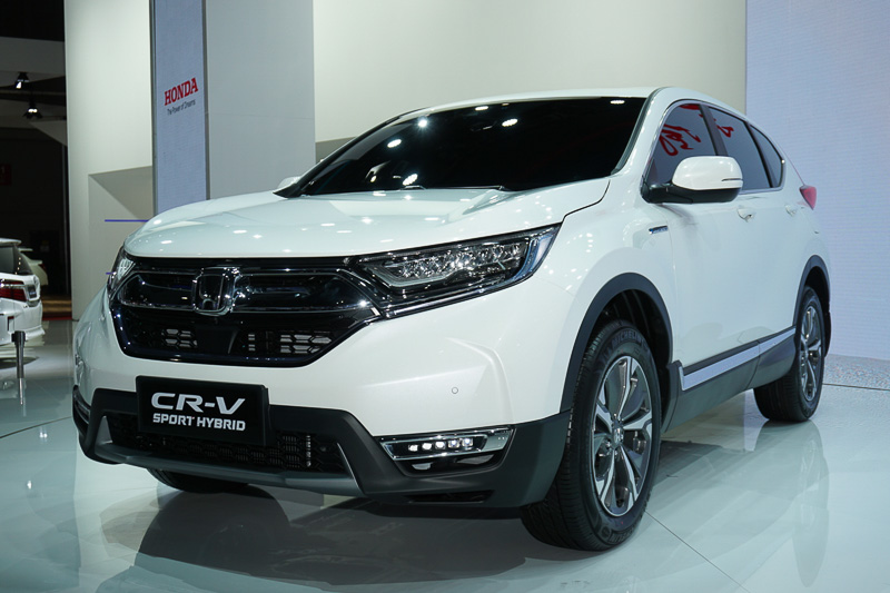 オート上海2017で世界初公開された「CR-V ハイブリッド」
