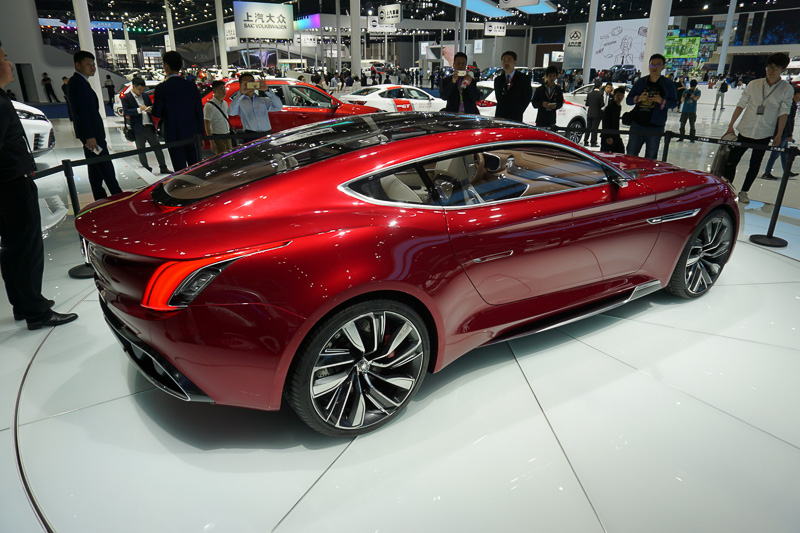 SAIC MOTOR（上海気車）が展示したMGブランドの電気自動車スポーツカー「MG E-モーションコンセプト」