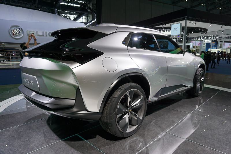 SAIC GM（上汽集団とGMの合弁会社）が展示したシボレーの新型SUVのコンセプトモデル「FNR-X」