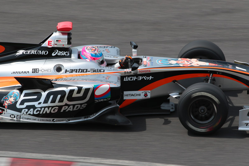 2位となった1号車 P.MU/CERUMO・INGING SF14/TOYOTA RI4A（国本雄資）