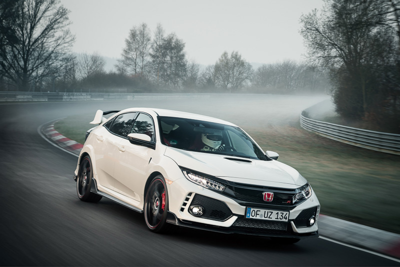 ニュルブルクリンク北コースで走行テストを行なった新型「シビック TYPE R」
