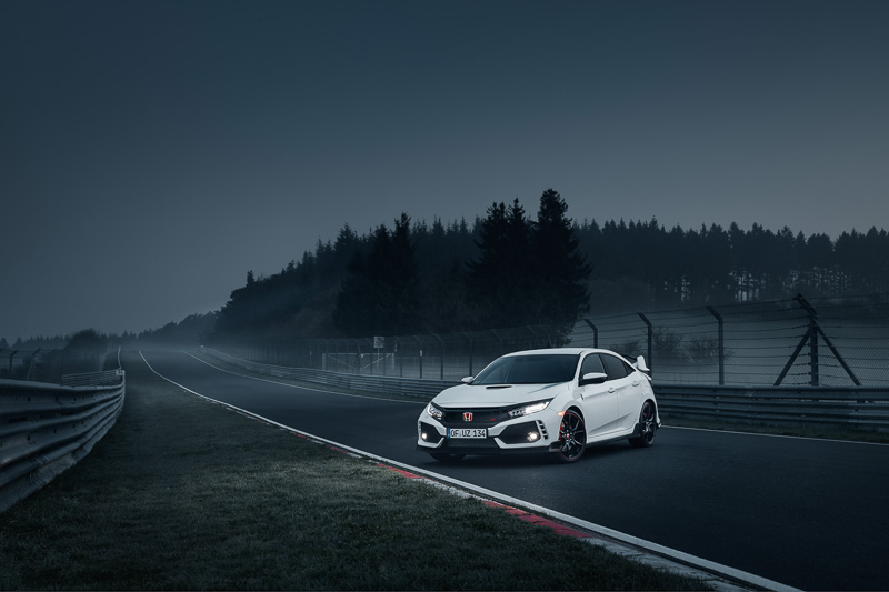ニュルブルクリンク北コースで走行テストを行なった新型「シビック TYPE R」