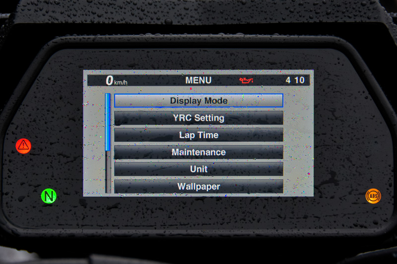 MT-10 SPのメニュー画面を表示