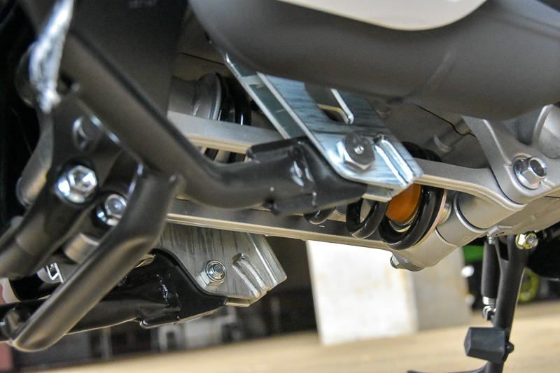 リンク式リアサスペンション