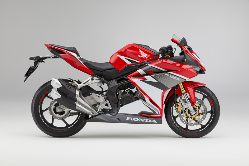 CBR250RR（ヴィクトリーレッド）