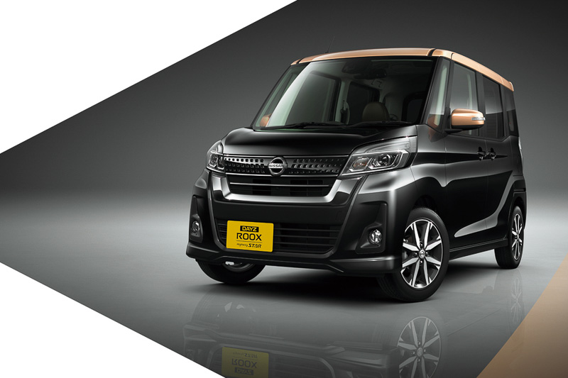 ハイウェイスターX Vセレクションは15インチアルミホイールを標準装備