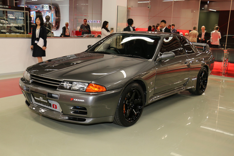 歴代スカイラインも美しく仕上げられている