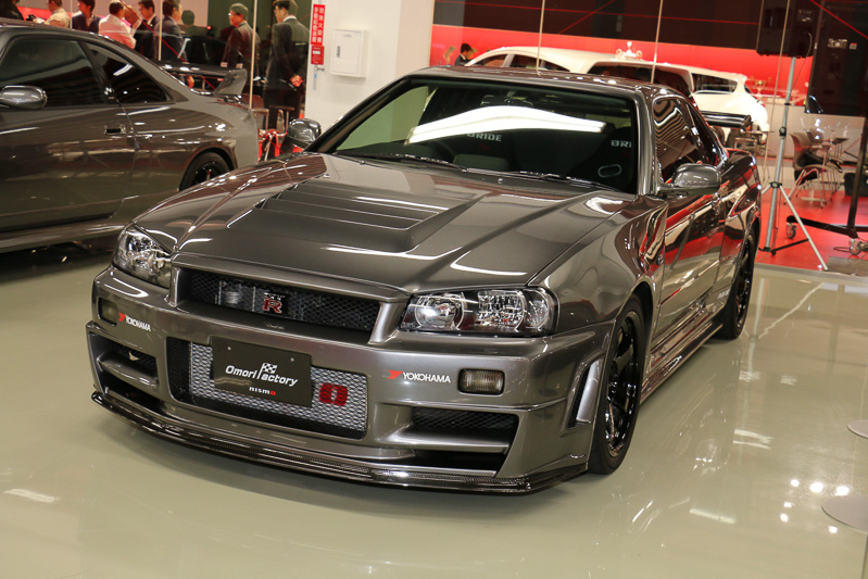 歴代スカイラインも美しく仕上げられている