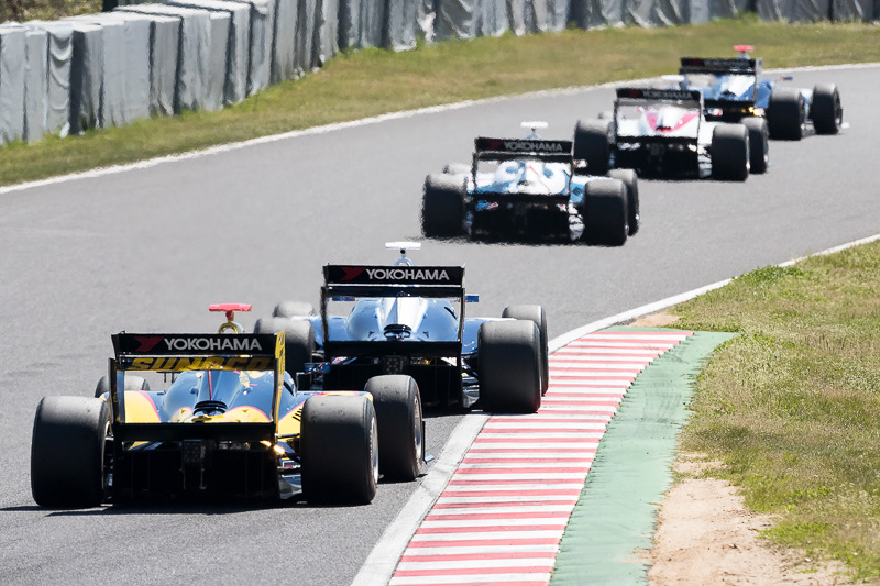 鈴鹿サーキット（三重県鈴鹿市）で開催された「2017 NGKスパークプラグ 鈴鹿2&4レース」