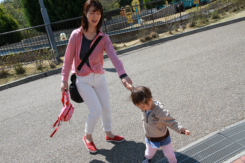 娘にグイグイと引っ張られながらやってきたのはキッズパイロット